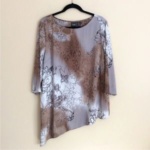 Chico's Travelers Women's Multicolor Asymmetric Hem Floral Top  XL 16 Chico Sz 3